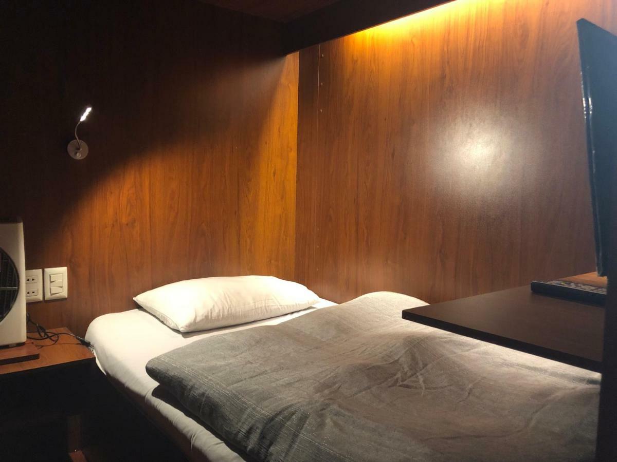 Onkel Inn Airport Sleepbox La Paz Buitenkant foto